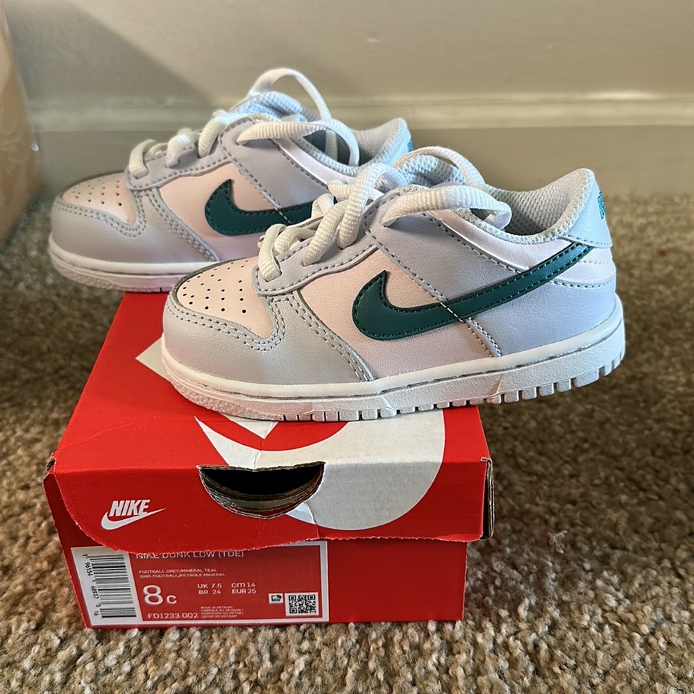 Nike Kids' White and Teal Swoosh Low-Top Sneakers